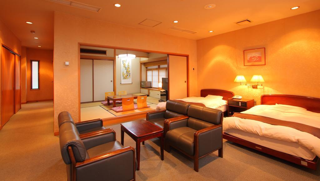 Kasugai View Hotel Fuefuki Экстерьер фото